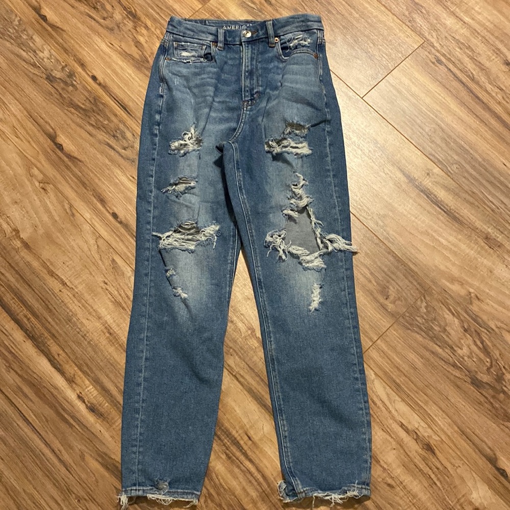 AE curvy mom jeans size 2